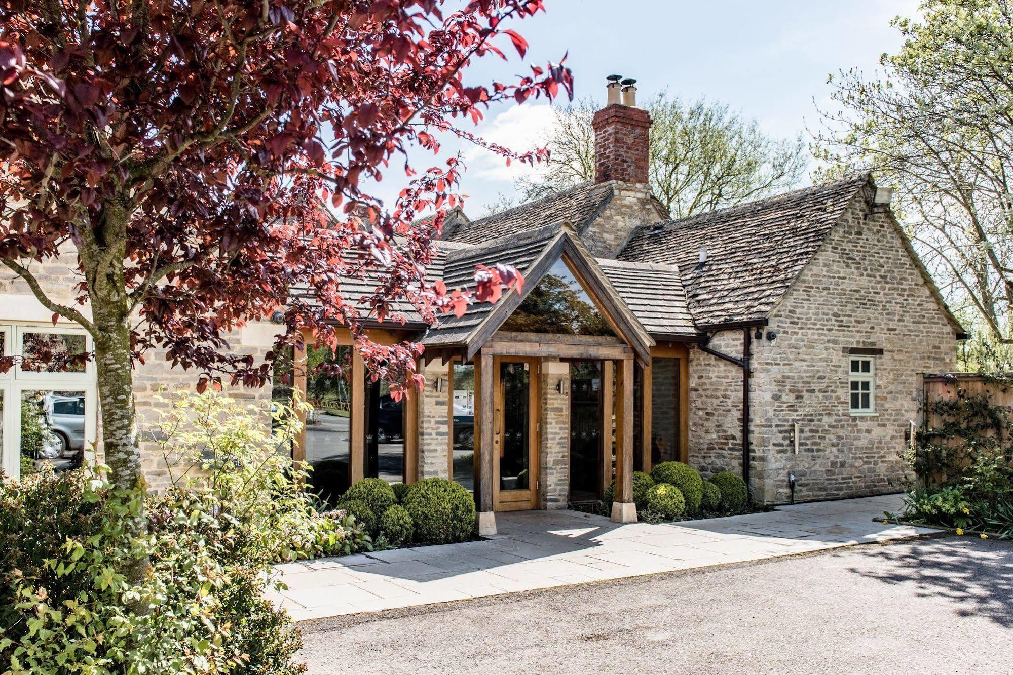 The Crown Of Crucis Country Inn And Hotel Cirencester Eksteriør bilde